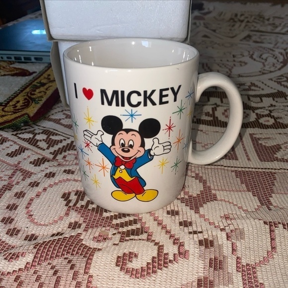 Vintage Disney “ I ❤️ Mickey”  Mug Mickey Mouse And Epcot Center - Picture 1 of 9